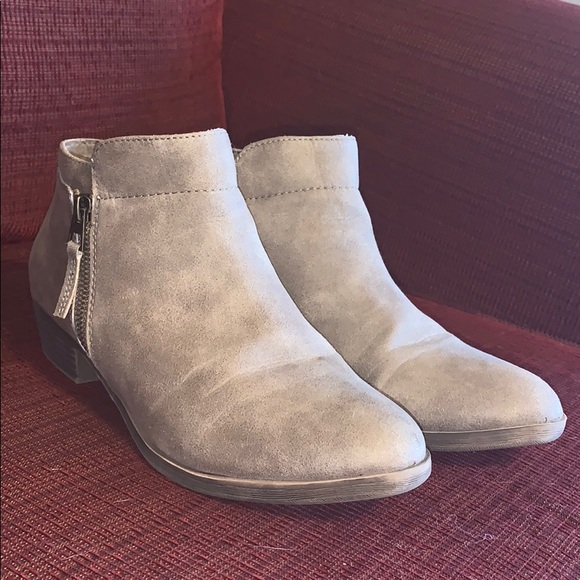 Maurices Shoes - 9.5 Booties